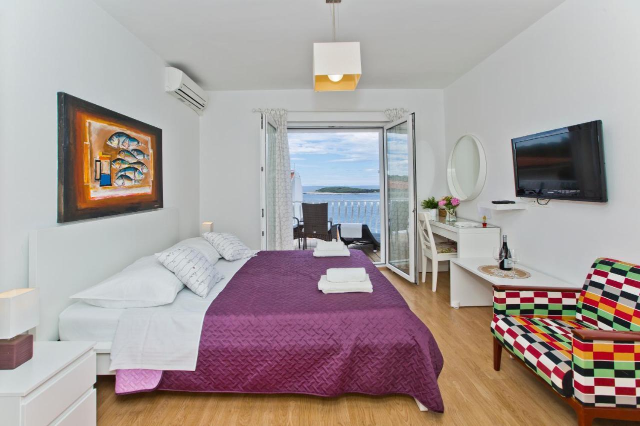Rooms Carpe Diem Hvar ฮวาร์ ภายนอก รูปภาพ