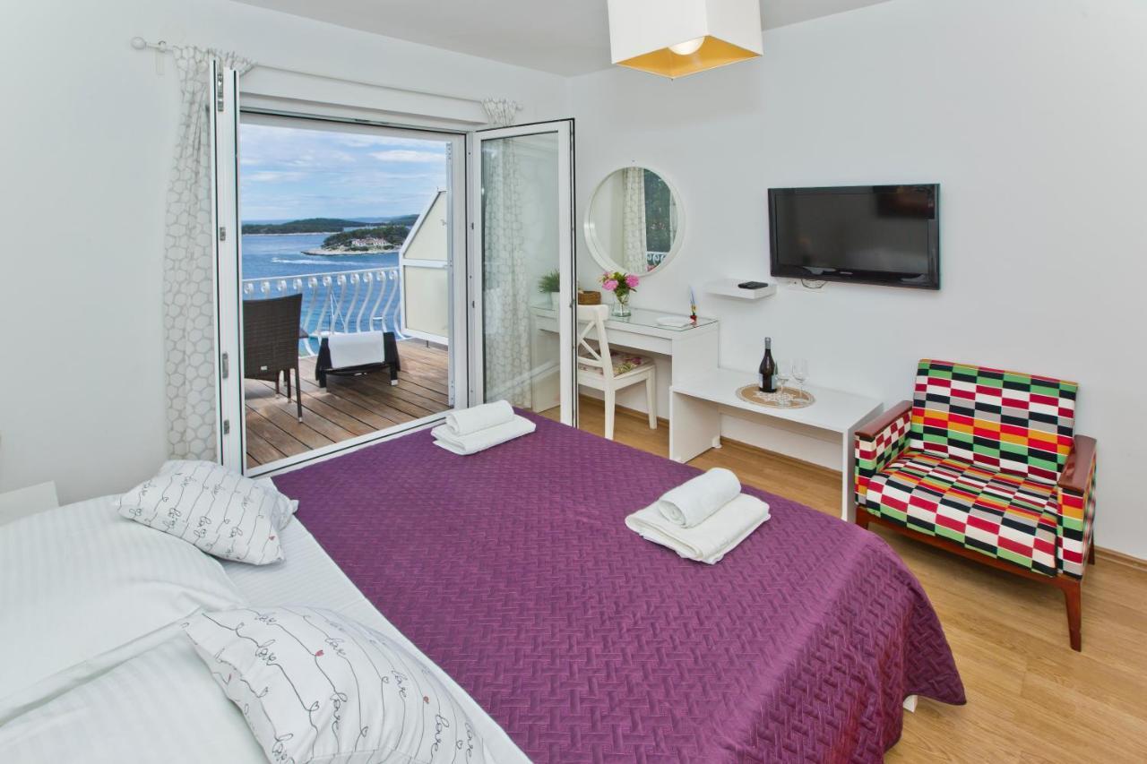 Rooms Carpe Diem Hvar ฮวาร์ ภายนอก รูปภาพ