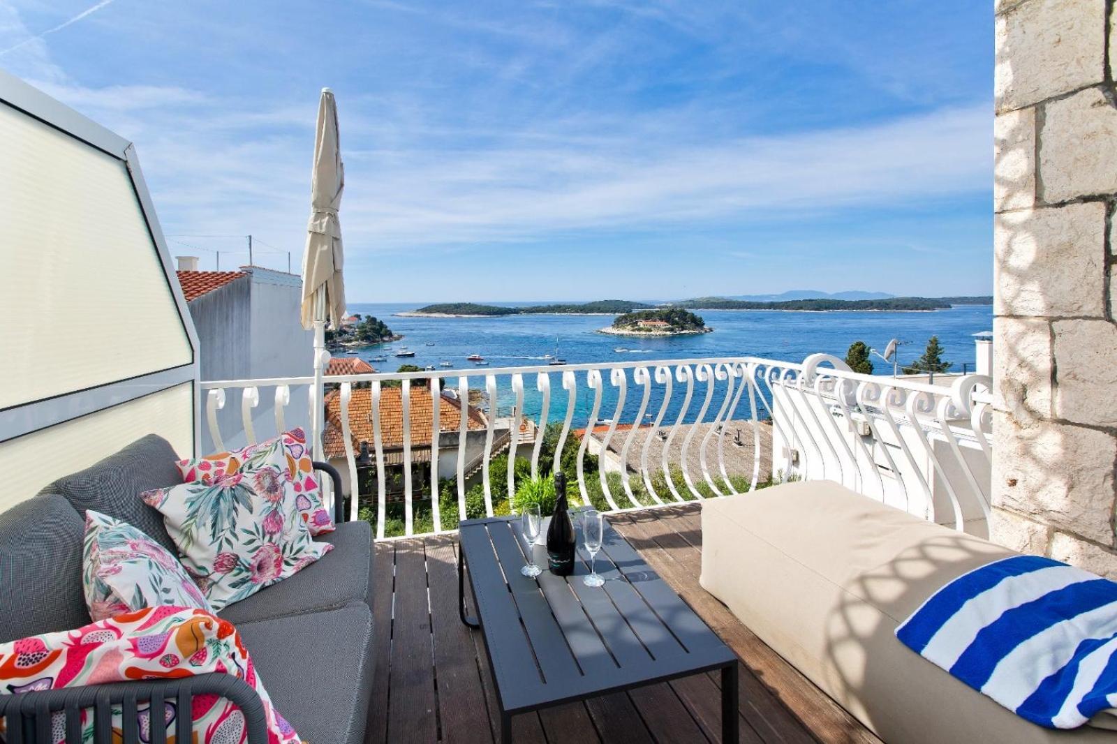 Rooms Carpe Diem Hvar ฮวาร์ ภายนอก รูปภาพ