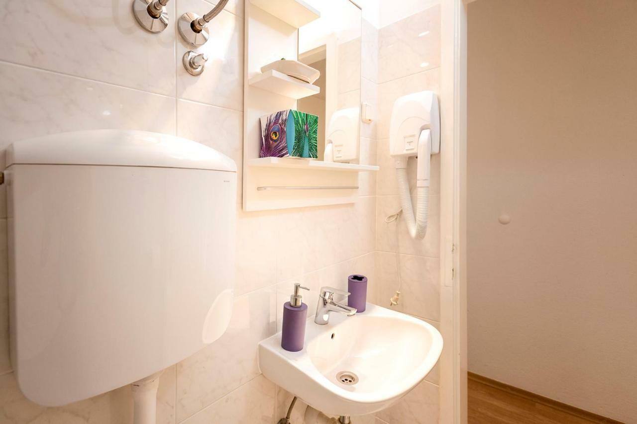 Rooms Carpe Diem Hvar ฮวาร์ ภายนอก รูปภาพ